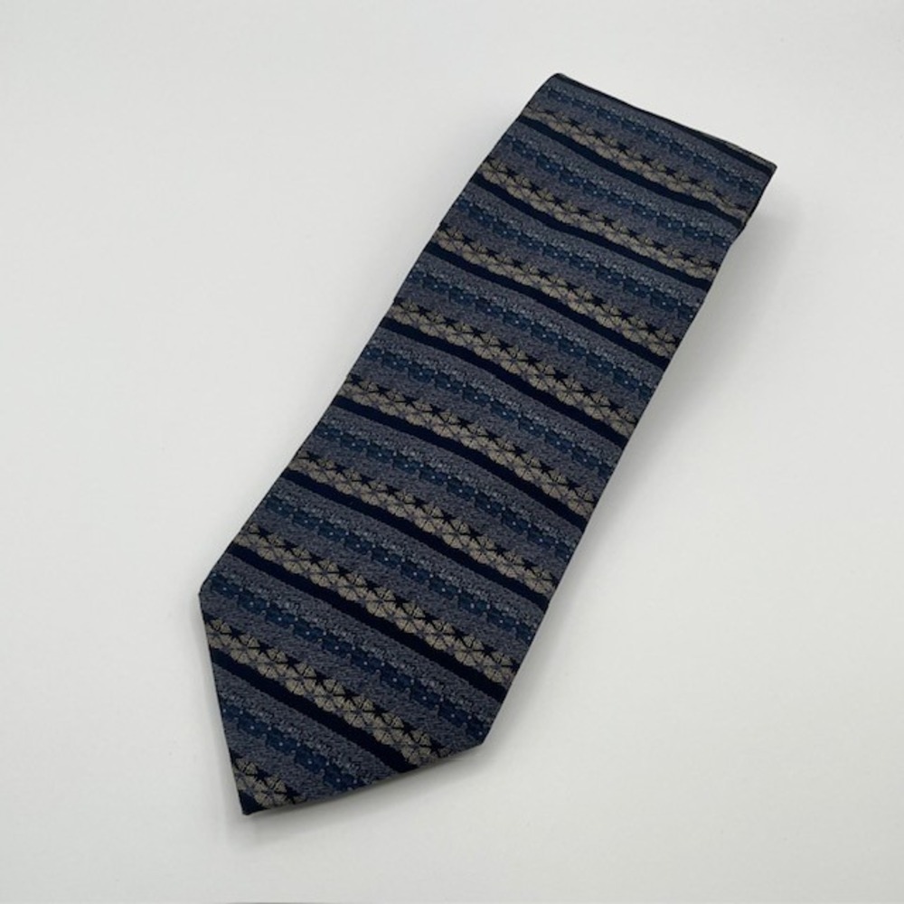 Geoffrey Beene Mens Silk Tie Navy Blue Grey Striped Geometric Hand Made in Italy - Picture 5 of 5